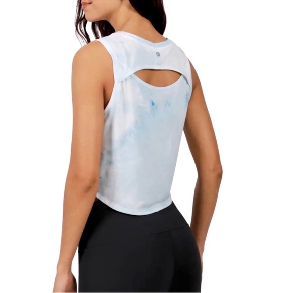 90 degree Tie dyed crop top. Size small. - Picture 2 of 7